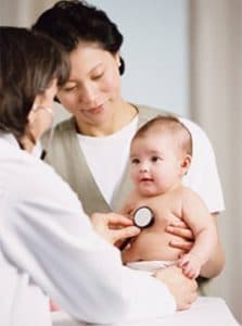 Bệnh tim ở trẻ nhỏ là nỗi lo rất lớn của các bậc phụ huynh.(ảnh minh họa).