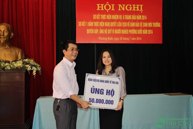 Bệnh viện Thu Cúc ủng hộ 50 triệu đồng quỹ Vì người nghèo