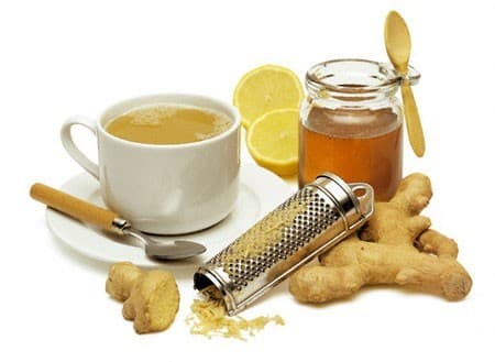 Gừng và mật ong là hai vị thuốc khá công hiệu trong điều trị viêm họng.