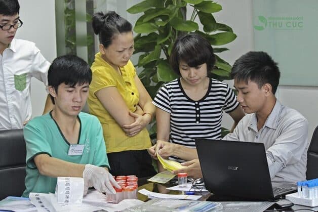 Người bệnh được tư vấn kĩ lưỡng, cụ thể khi có thắc mắc