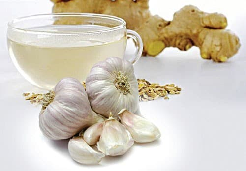 Có thể sử dụng các thực phẩm thiên nhiên để giảm đau do sâu răng.