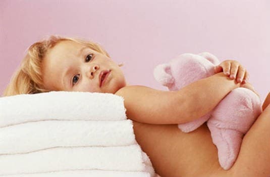 Trẻ em vẫn có thể mắc các bệnh về phụ khoa