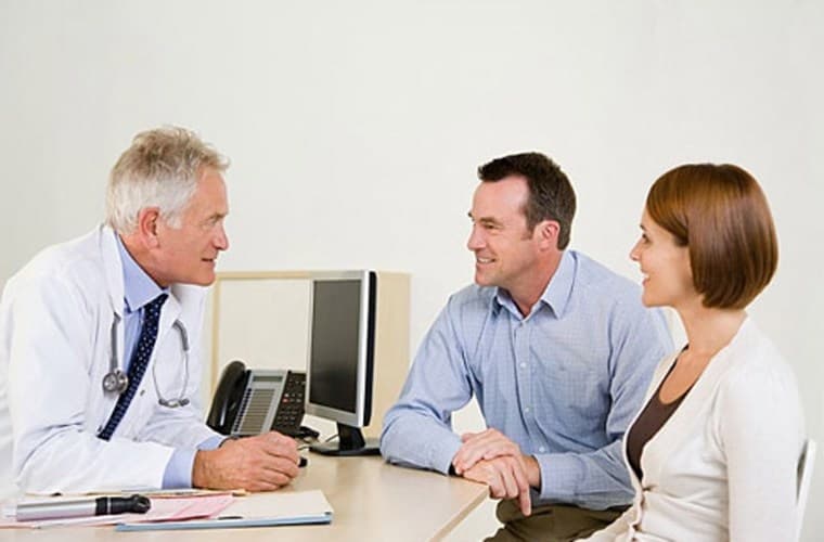 Khám thai chủ nhật