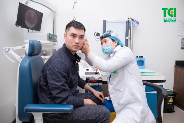 Nội soi tai mũi họng