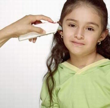 kham-nhi-o-benh-vien-thu-cuc-dat-khong