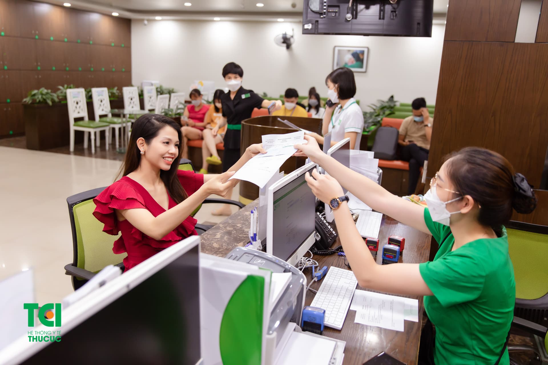 Nếu phát hiện mang thai ở tuần thứ 5, bạn có thể đến bệnh viện khám thai 5 tuần tuổi để chẩn đoán chính xác tình trạng mang thai