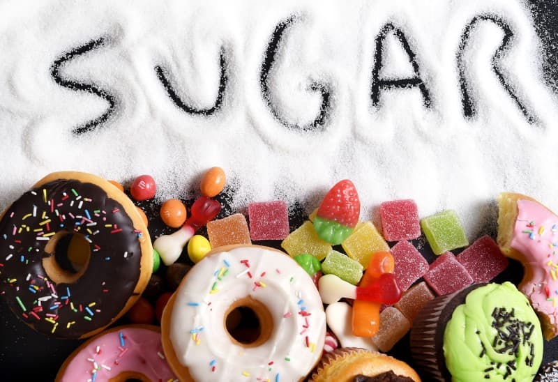 Bị viêm phổi không nên ăn gì - Thực phẩm nhiều đường