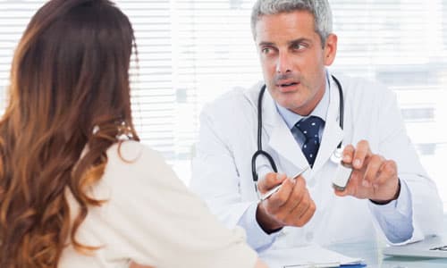 Nếu các chị em có dấu hiệu nghi ngờ bị viêm tiết niệu, nên nhanh chóng đến bệnh viện để các bác sĩ thăm khám và điều trị kịp thời