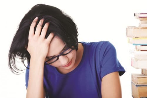 Đau đầu là triệu chứng có thể bắt gặp ở bất kỳ ai, vào bất kỳ thời điểm nào trong cuộc đời