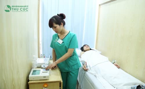 theo-chan-khach-hang-1-ngay-kham-suc-khoe-tong-quat-tai-benh-vien-thu-cuc8