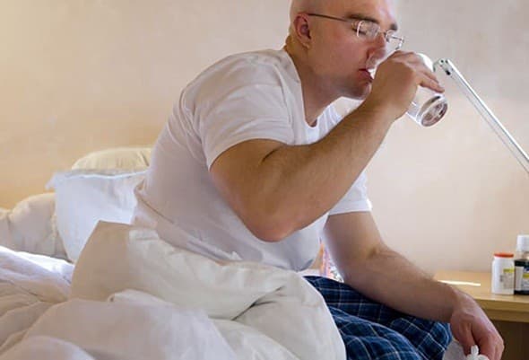 Mẹo chữa đau rát cổ họng  có thể gặp ở nhiều người