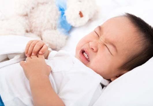 Đau bụng nôn nhiều nên làm gì?