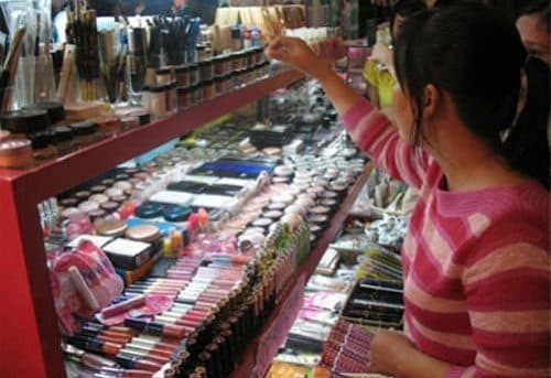 Son nước kém chất lượng có thể gây hỏng hệ tiêu hóa