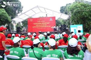 Bệnh viện Đa khoa Quốc tế Thu Cúc với đông đảo cán bộ - nhân viên tham gia chương trình