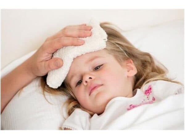 biểu hiện trẻ bị viêm amidan