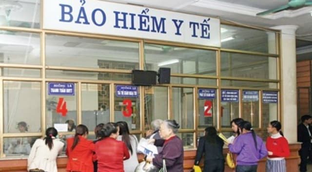 Khám chữa bệnh ngày nghỉ, ngày lễ được thanh toán BHYT