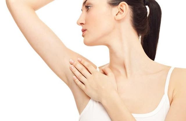 Nổi hạch ở nách là bệnh gì? ung thư vú, ung thư hạch bạch huyết