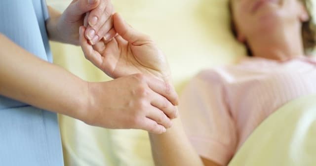 Ung thư phổi có lây không? nên làm gì để phòng lây nhiễm