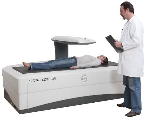 Xét nghiệm đo đậm độ xương (DEXA) thường được sử dụng trong chẩn đoán loãng xương. 