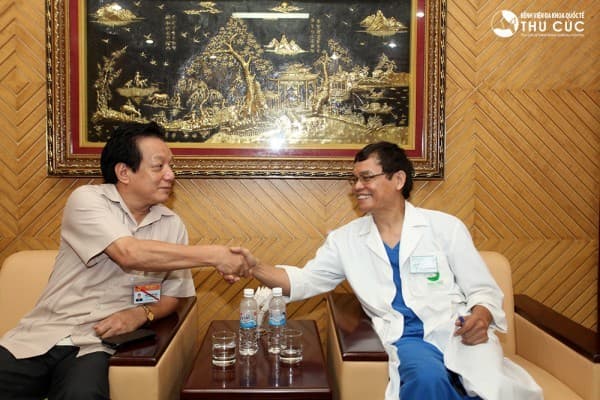 Cán bộ Bộ nội vụ rất hài lòng với sự tận tình, chu đáo của bác sĩ Thu Cúc trong suốt quá trình thăm khám