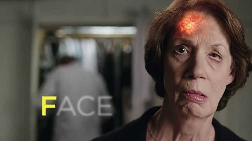 Yếu một bên cơ mặt đột ngột có thể là dấu hiệu đột quỵ. 