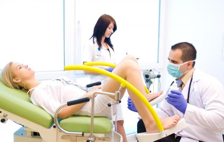 Xét nghiệm Pap được thực hiện nhanh chóng và không đau.