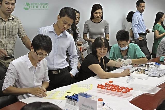 Tổng công ty Cổ phần Hàng Hải Việt Nam thăm khám định kỳ