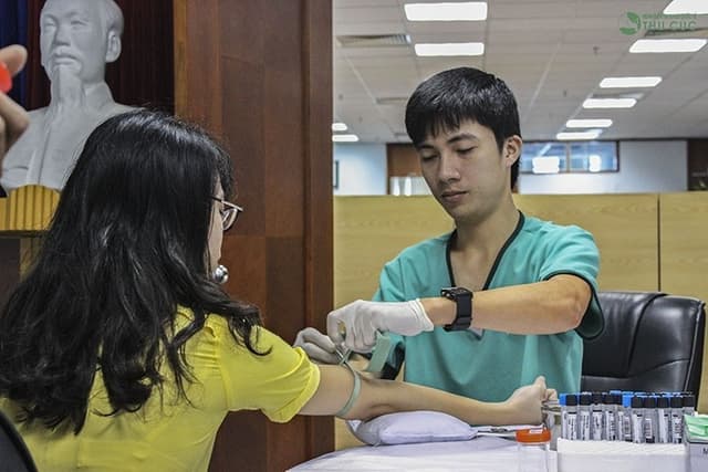 Tổng công ty Cổ phần Hàng Hải Việt Nam thăm khám định kỳ