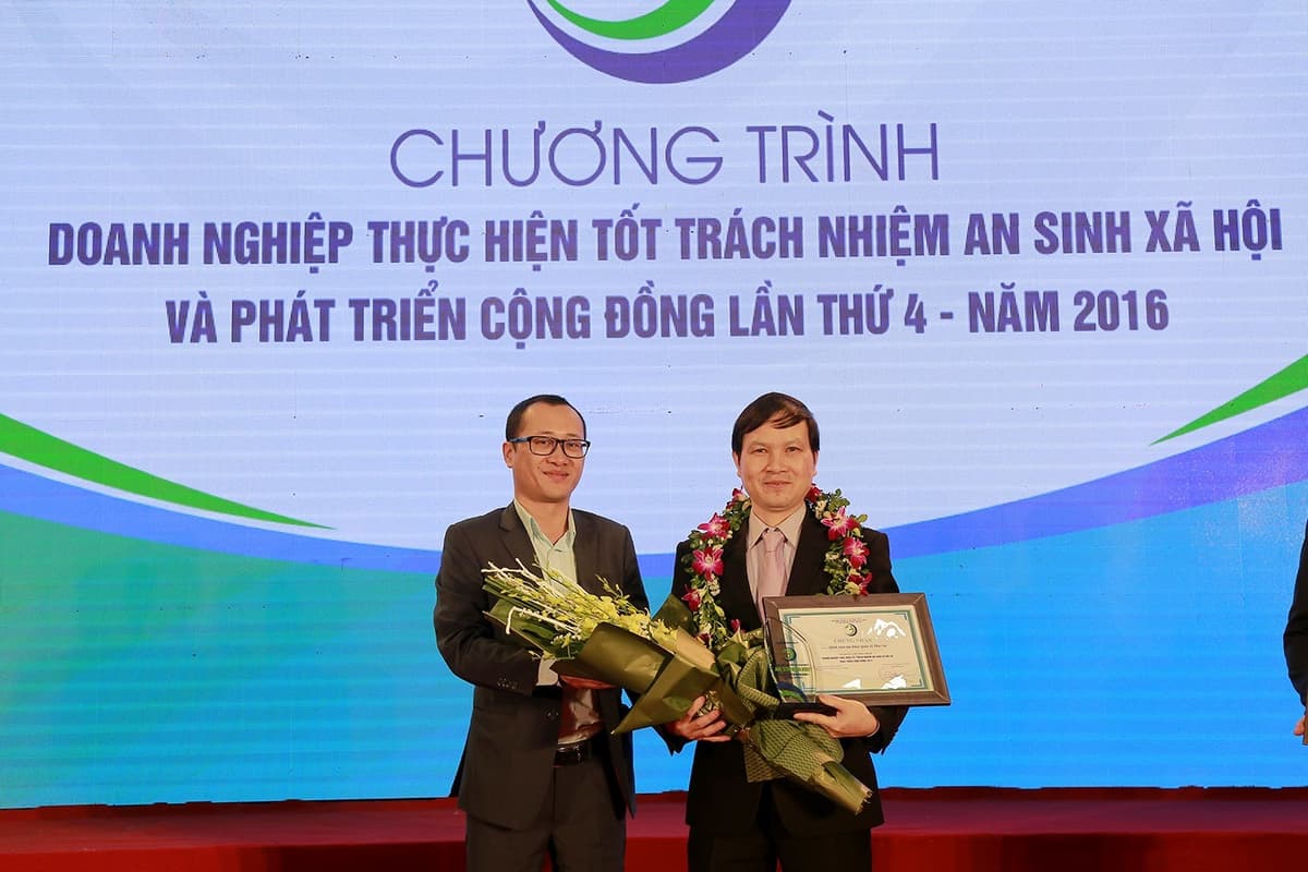 Bệnh viện Thu Cúc được vinh danh là doanh nghiệp