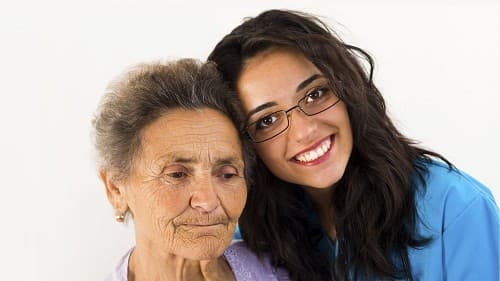 Có khoảng 5% người bệnh Alzheimer có các triệu chứng ở độ tuổi 30, 40, hoặc 50. 