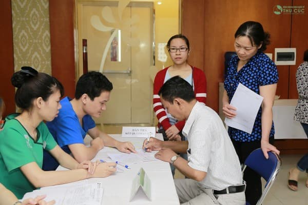 Một số hình ảnh trong buổi khám sức khỏe: