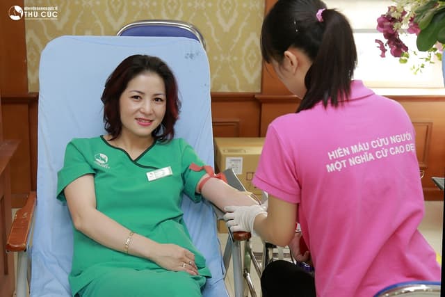 Ngày hội hiến máu nhân đạo: Giọt máu yêu thương xuân 2016