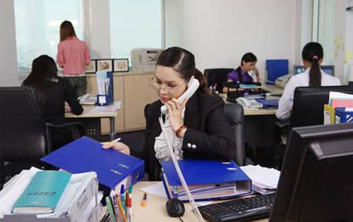 Phần lớn dân văn phòng mắc chứng đau cổ vai