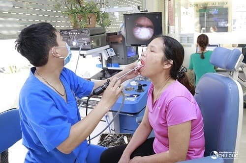 Nhiều người tìm đến chuyên khoa Tai mũi họng - Bệnh viện Thu Cúc để bác sĩ chẩn đoán xác định tình trạng bệnh