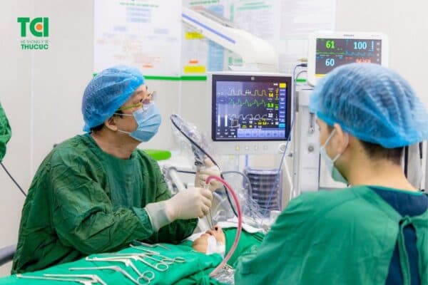 Phẫu thuật cắt polyp mũi bằng phương pháp nội soi với nhiều ưu điểm vượt trội