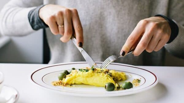 viêm loét dạ dày tá tràng cần tránh ăn gì?