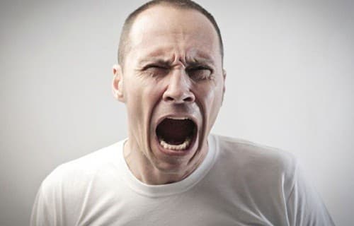 Bệnh trĩ gây cảm giác khó chịu, ảnh hưởng xấu tới sức khỏe nên người bệnh