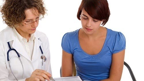 Chưa kết hôn có nên đi khám phụ khoa là băn khoăn của rất nhiều bạn gái.