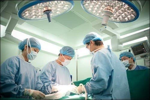 Phẫu thuật mổ nội soi u nang buồng trứng ngay khi mới có dấu hiệu bệnh sẽ giúp ngăn ngừa biến chứng nguy hiểm