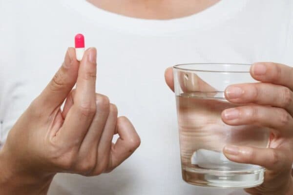 Điều trị viêm amidan bằng một số loại thuốc theo chỉ định của bác sĩ