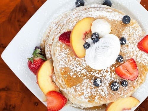 Đường là một lựa chọn giúp bổ sung năng lượng nhanh chóng, nhưng khi được tiêu thụ hết, cơ thể sẽ quay trở lại trạng thái mệt mỏi. 