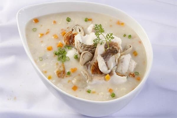 5 món cháo dinh dưỡng cho trẻ còi cọc