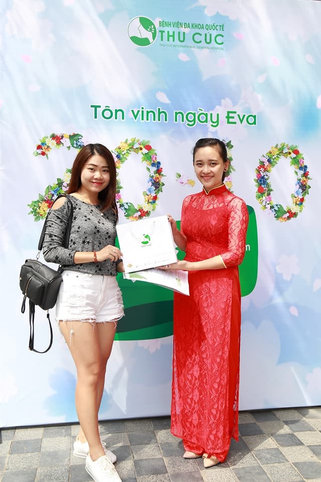 Tường thuật trực tiếp: tặng quà cho người bệnh