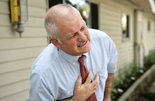 Hen phế quản ở người già nếu không được phát hiện và điều trị sớm có thể gây biến chứng nguy hiểm