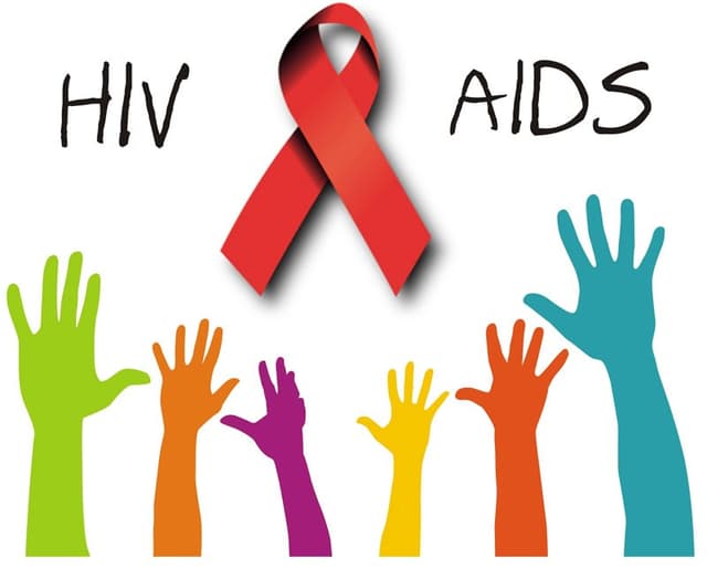 Mỗi năm có khoảng 10.000 trường hợp nhiễm HIV
