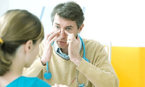 Bạn nên đến cơ sở chuyên khoa để được thăm khám và điều trị khi có triệu chứng của bệnh viêm xoang mạn tính