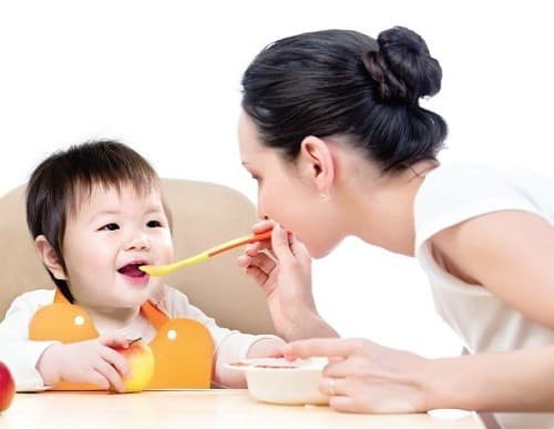 Cách chăm sóc trẻ bị viêm tiểu phế quản