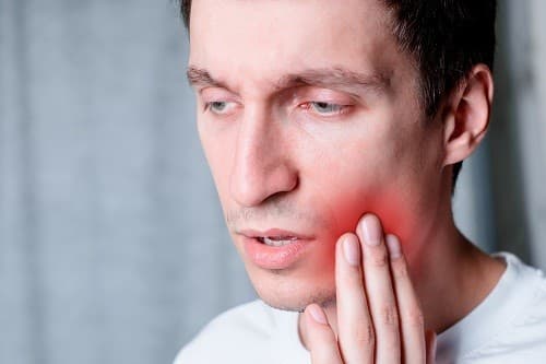 Nên làm gì để giảm đau nướu? giảm đau và khó chịu ở nhà