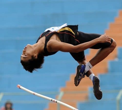 Vận động quá sức dễ khiến cơ xương khớp bị tổn thương