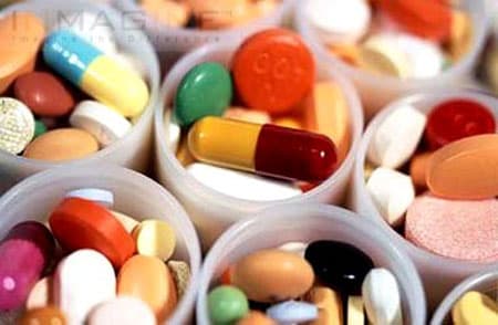 Thuốc kháng sinh giúp điều trị các triệu chứng của bệnh